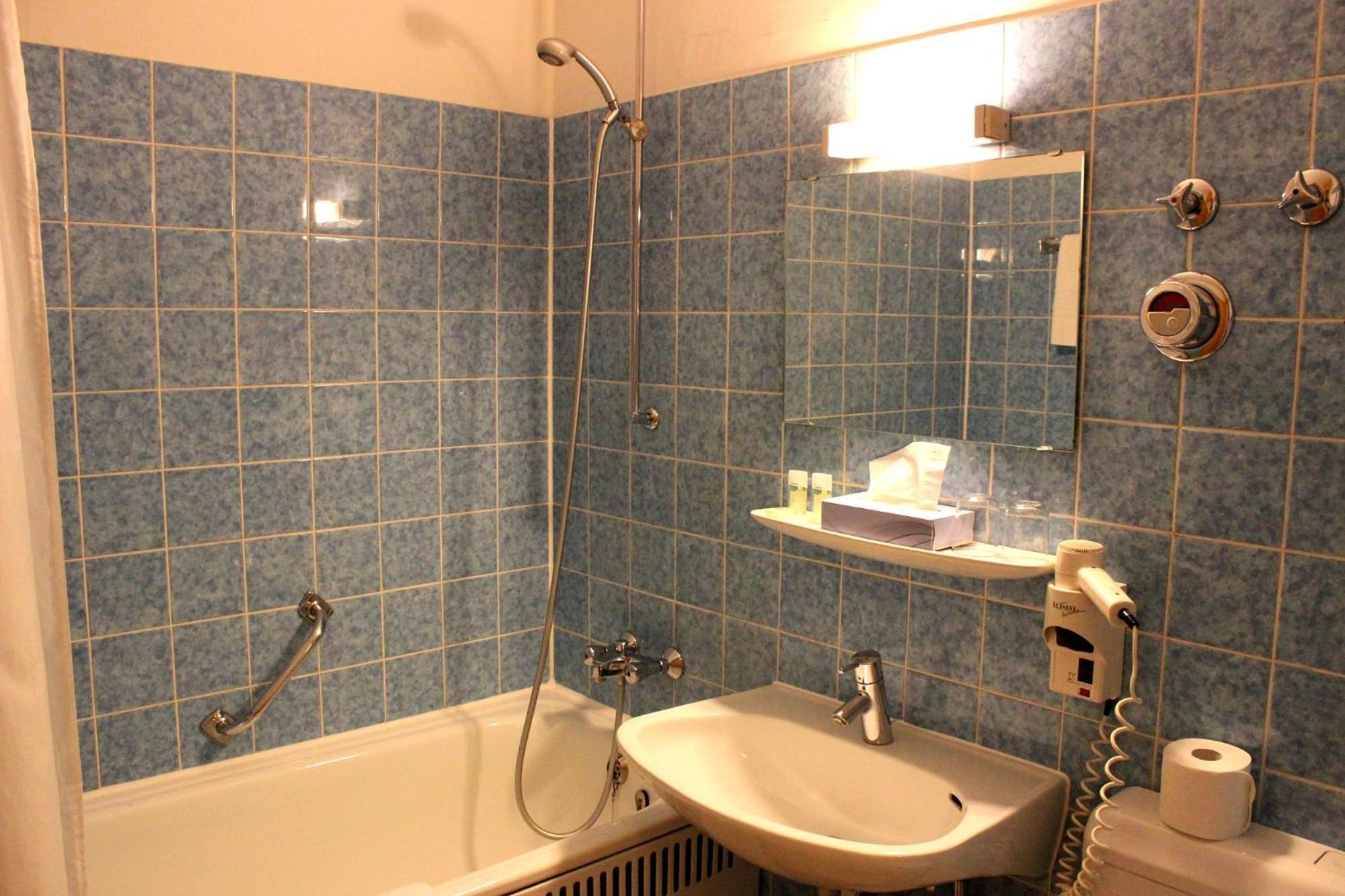 Gaestehaus Sophienstrasse Штутгарт Экстерьер фото