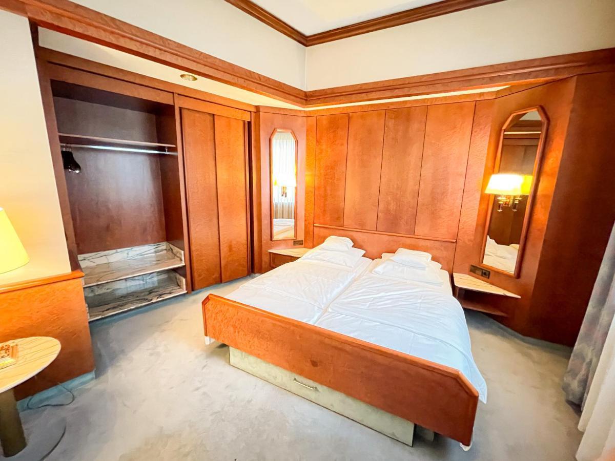 Gaestehaus Sophienstrasse Штутгарт Экстерьер фото