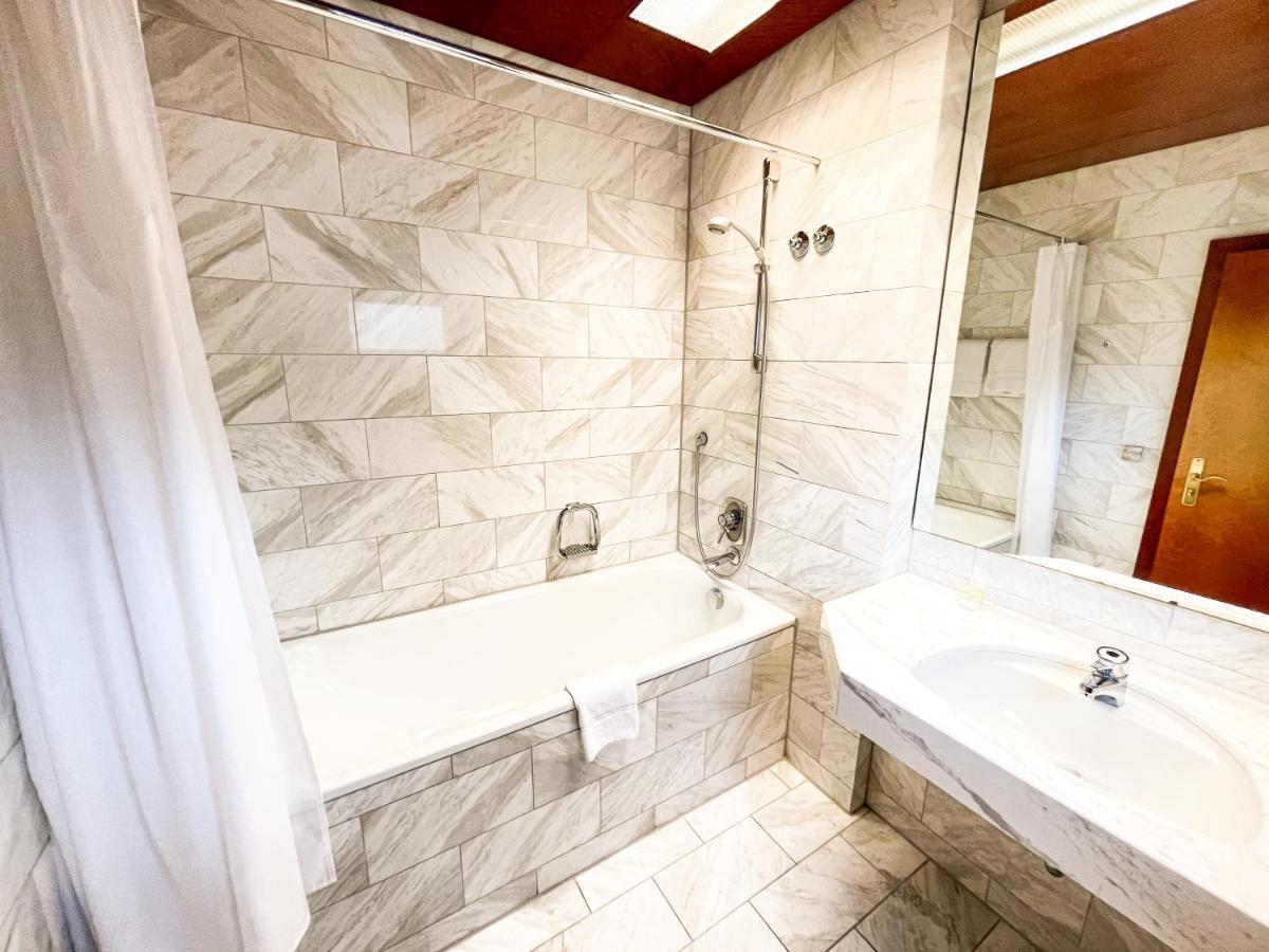 Gaestehaus Sophienstrasse Штутгарт Экстерьер фото