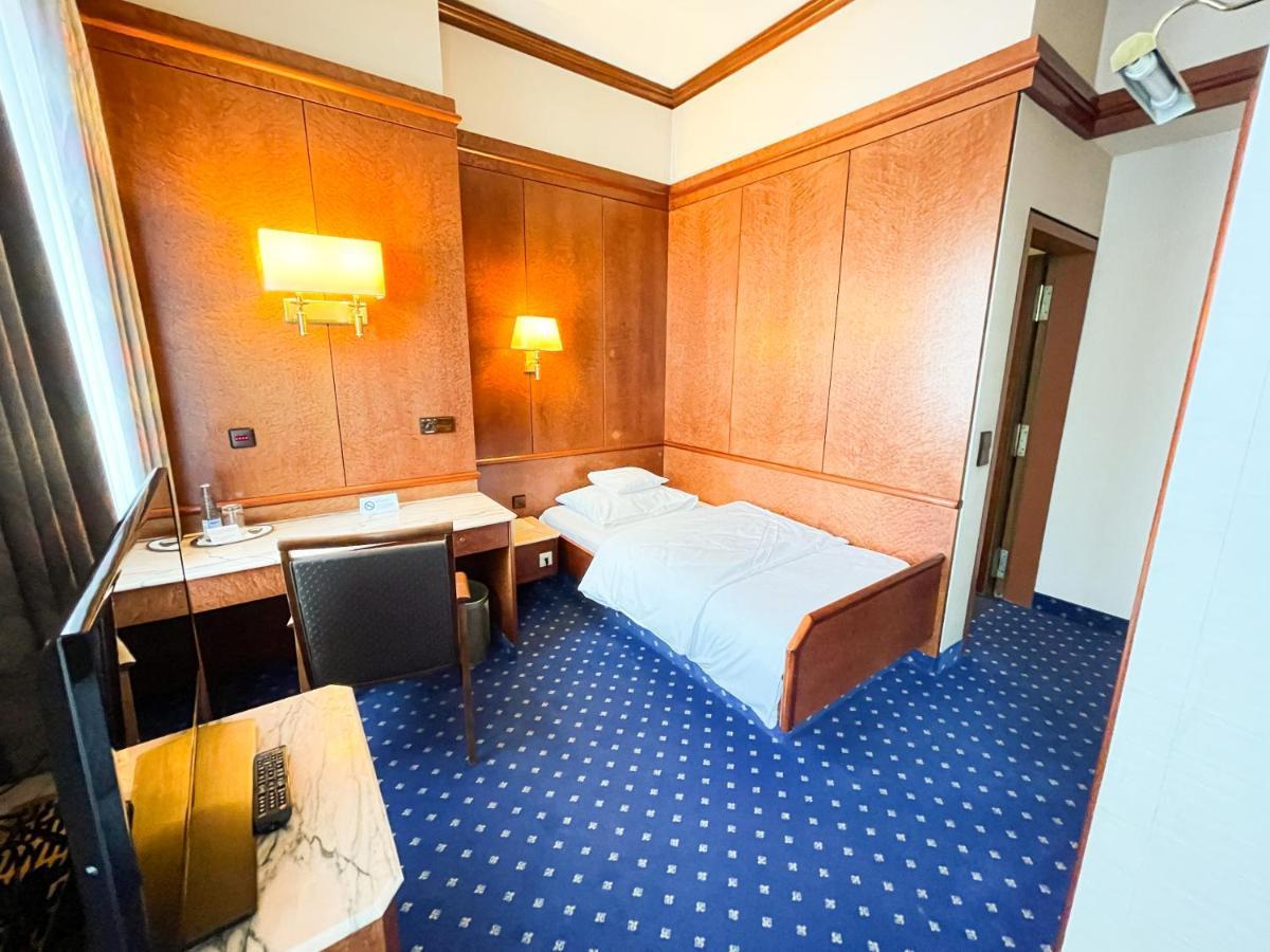 Gaestehaus Sophienstrasse Штутгарт Экстерьер фото